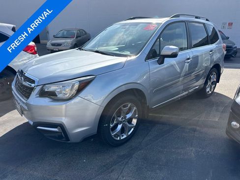 Used 2017 Subaru Forester 2.5i Touring AWD/4WD image 1