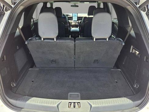 Used 2021 Ford Explorer ST w/ Equipment Group 401A AWD/4WD image 17