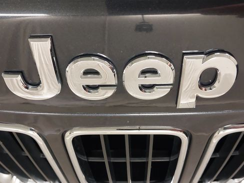 Used 2014 Jeep Grand Cherokee Limited AWD/4WD image 34