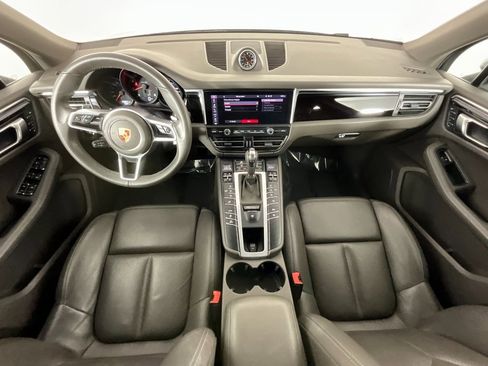 Used 2020 Porsche Macan image 10