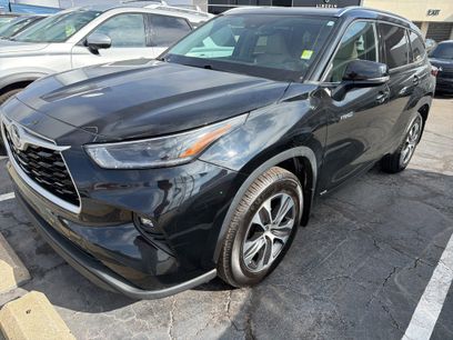 Used 2021 Toyota Highlander XLE