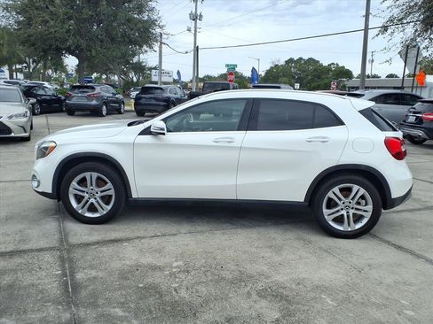 Used 2019 Mercedes-Benz GLA 250 4MATIC image 4