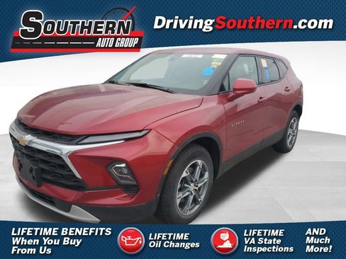Used 2025 Chevrolet Blazer LT AWD/4WD image 1