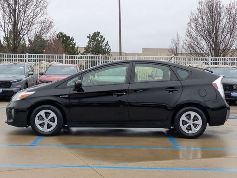 Used 2015 Toyota Prius Two image 9