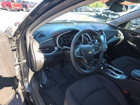 Used 2022 Chevrolet Malibu LT image 23