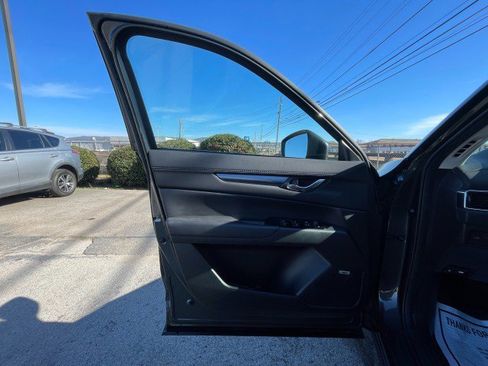 Used 2018 MAZDA CX-5 Touring w/ Preferred Equipment Package image 9