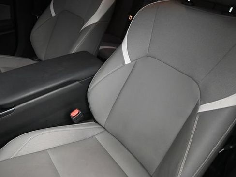 Used 2025 Toyota Camry SE w/ Convenience Package FWD image 18