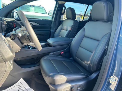 New 2026 Chevrolet Traverse LT w/ Sun and Wheel Package image 14