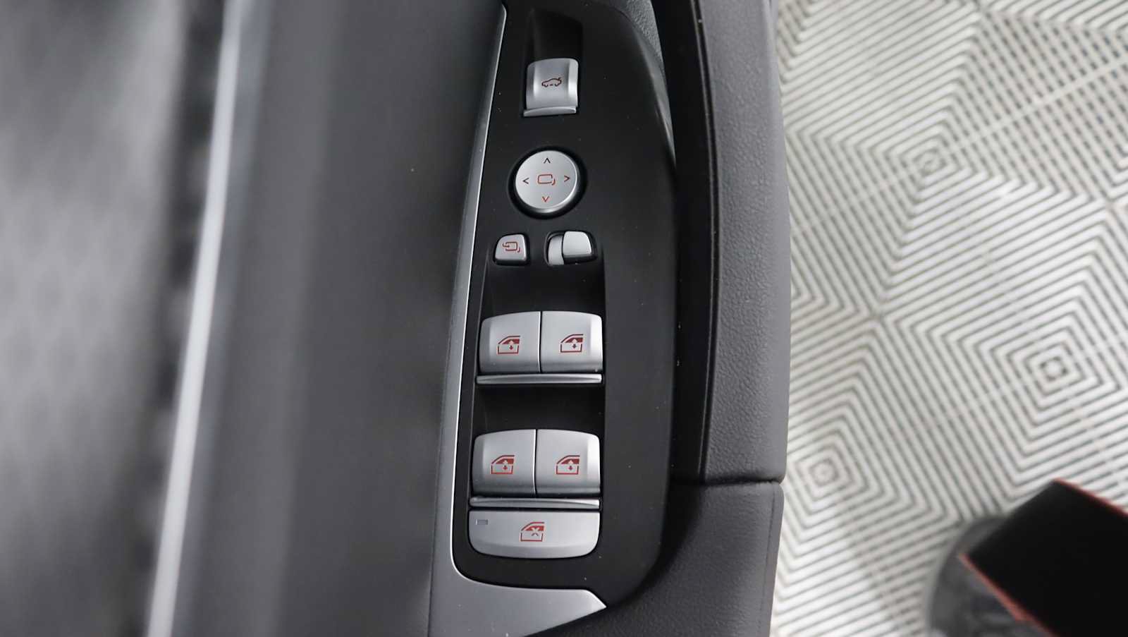 Used 2024 BMW X3 xDrive30i w/ M Sport Package AWD/4WD image 19