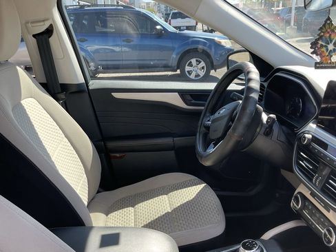 Used 2022 Ford Escape SE w/ Convenience Package image 6