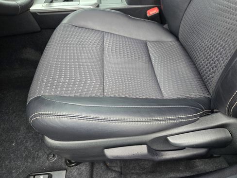 Used 2013 Toyota Camry image 16