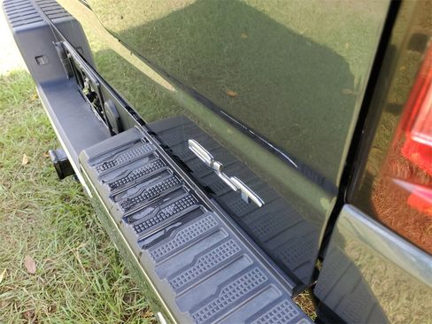 Used 2020 GMC Sierra 1500 SLT w/ SLT Premium Plus Package image 8