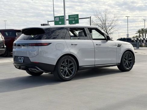 New 2025 Land Rover Range Rover Sport SE AWD/4WD image 27