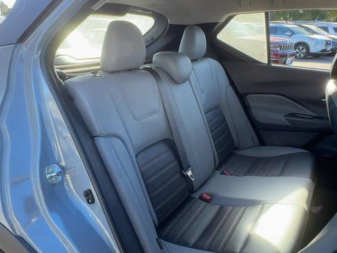 Used 2024 Nissan Kicks SR w/ SR Premium Package FWD image 13