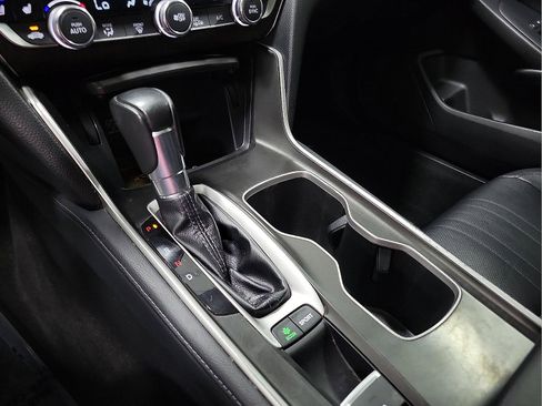 Used 2018 Honda Accord Touring image 20