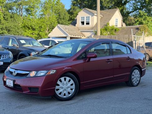 Used 2011 Honda Civic LX image 2