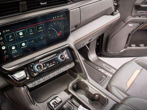 Used 2022 GMC Sierra 1500 AT4 w/ AT4 Premium Package image 30