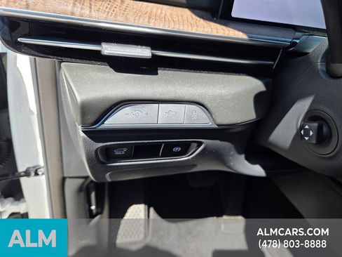 Used 2025 Genesis GV80 3.5T Prestige image 23