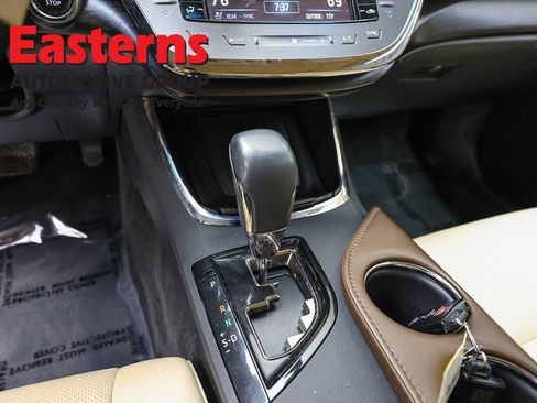 Used 2017 Toyota Avalon Limited w/ All Weather Liner Package FWD image 13