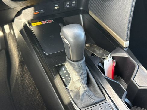 Used 2026 Toyota Camry SE FWD image 17