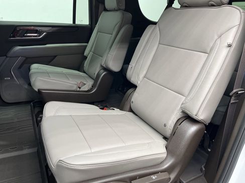 New 2026 GMC Yukon XL Elevation RWD image 6