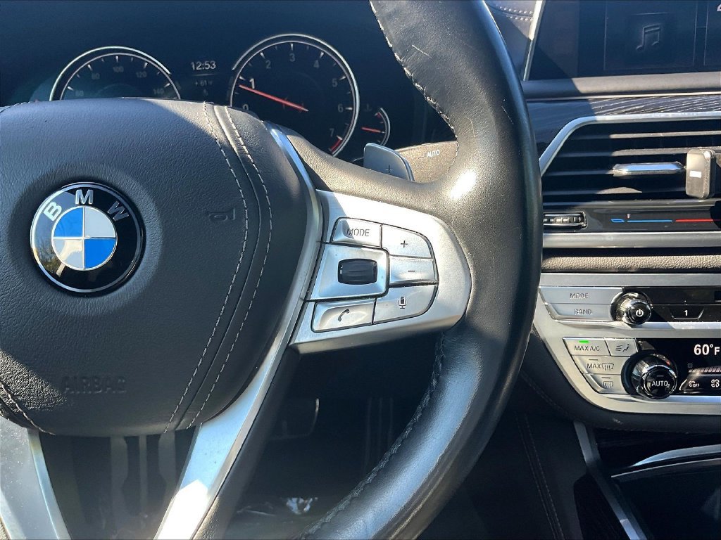 Used 2019 BMW 750i xDrive w/ Executive Package AWD/4WD image 12