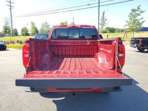 Used 2020 Chevrolet Colorado LT w/ LT Convenience Package RWD image 15