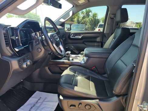 Used 2023 GMC Sierra 1500 SLT w/ SLT Premium Plus Package RWD image 21