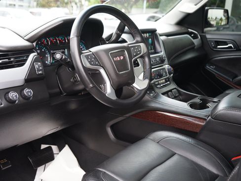 Used 2020 GMC Yukon SLT w/ Open Road Package AWD/4WD image 15