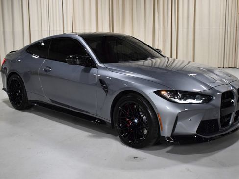 Used 2023 BMW M4 Competition RWD image 3