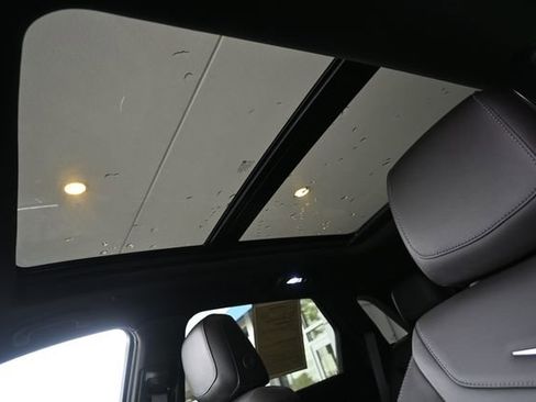 Used 2024 Cadillac XT5 Premium Luxury w/ LPO, Premium Carpet Package image 21