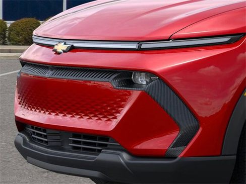 New 2026 Chevrolet Equinox EV LT image 13