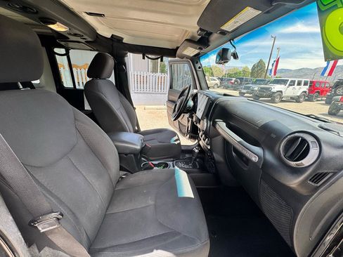 Used 2015 Jeep Wrangler Unlimited Sport w/ Quick Order Package 24S AWD/4WD image 18