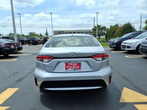 Used 2022 Toyota Corolla LE FWD image 6