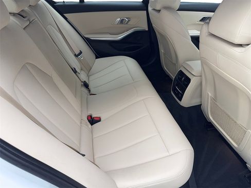 Used 2019 BMW 330i Sedan w/ Driving Assistance Package image 38