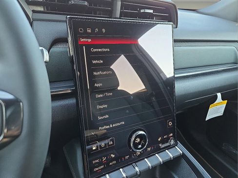 Used 2026 GMC Terrain AT4 w/ Technology Package II image 16