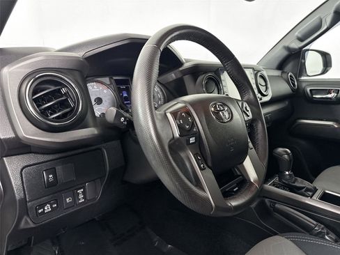 Certified 2021 Toyota Tacoma TRD Sport image 8