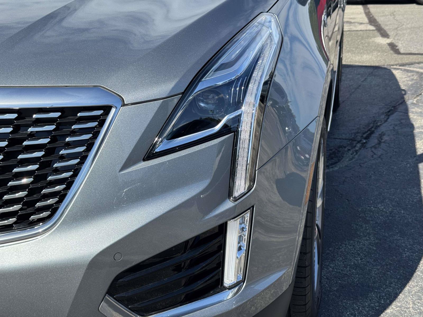 Certified 2024 Cadillac XT5 Premium Luxury w/ LPO, Floor Liner Package AWD/4WD image 9
