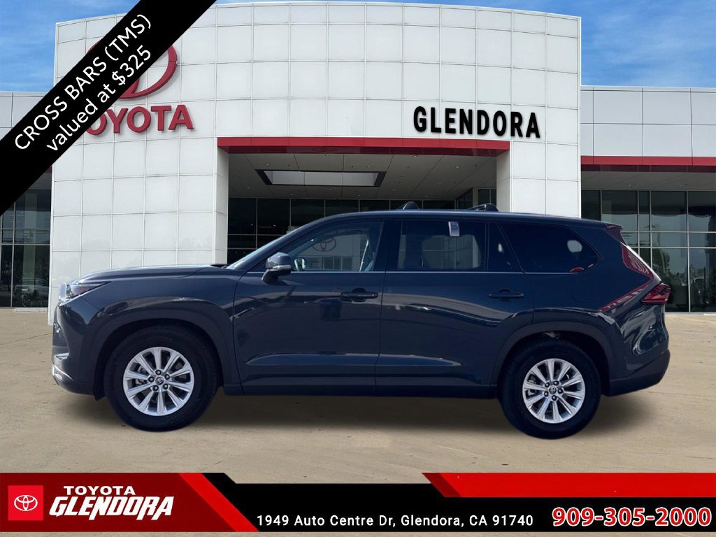 Certified 2025 Toyota Grand Highlander FWD image 6