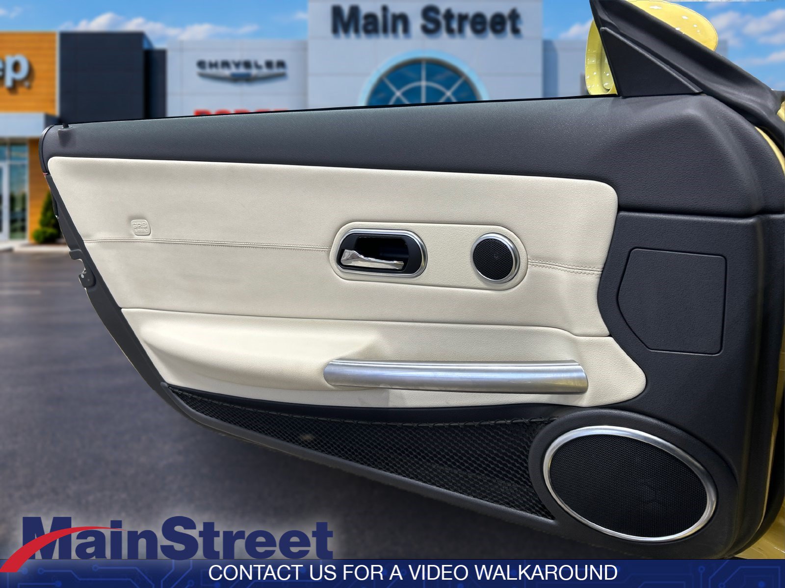 Used 2005 Chrysler Crossfire Limited RWD image 15