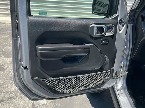 Used 2021 Jeep Wrangler Unlimited Rubicon AWD/4WD image 13