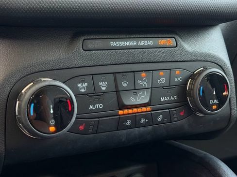 Used 2024 Ford Bronco Sport Outer Banks w/ Tech Package AWD/4WD image 17