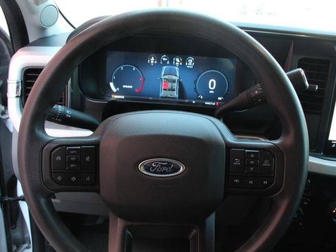 Used 2025 Ford F250 XLT w/ Black Appearance Package AWD/4WD image 26