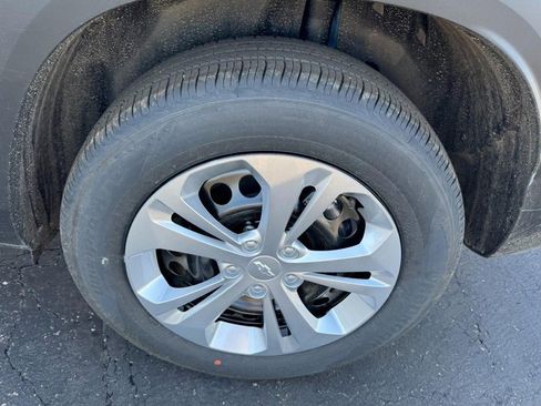 New 2026 Chevrolet Trax LS w/ Driver Confidence Package image 32