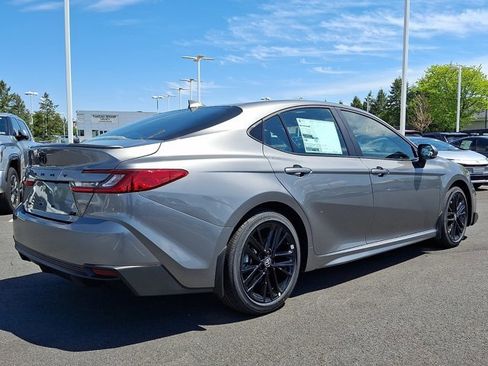 New 2026 Toyota Camry SE FWD image 6