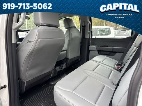 New 2026 Ford F250 XL w/ XL Chrome Package image 18