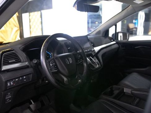 Used 2023 Honda Odyssey Touring image 12
