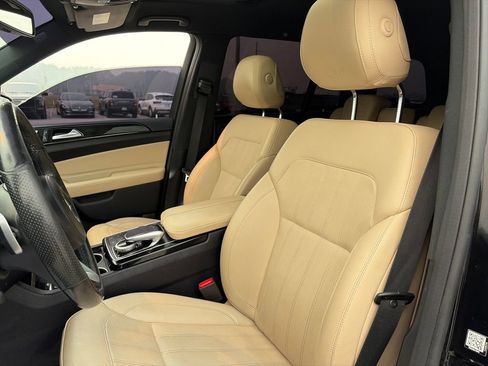 Used 2017 Mercedes-Benz GLS 450 4MATIC image 16