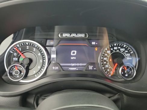 Used 2025 RAM 1500 Laramie AWD/4WD image 24