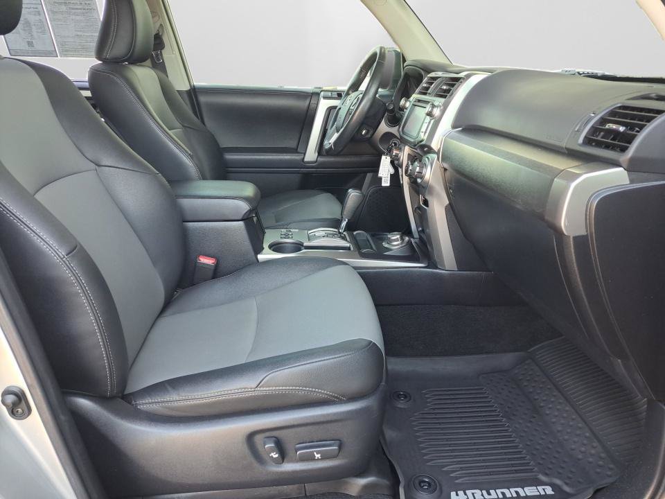 Used 2019 Toyota 4Runner SR5 Premium AWD/4WD image 18